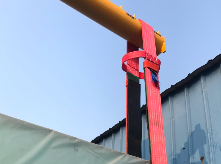 What are the characteristics and purposes of a glass sling?